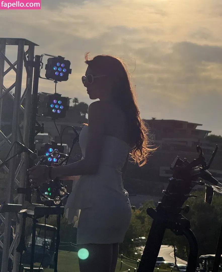 Lisa Foiles / lisafoiles Onlyfans Photo Gallery 