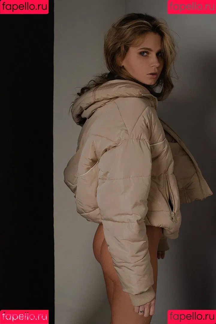 Dasha Marinina / Dasha_tomatto Onlyfans Photo Gallery 