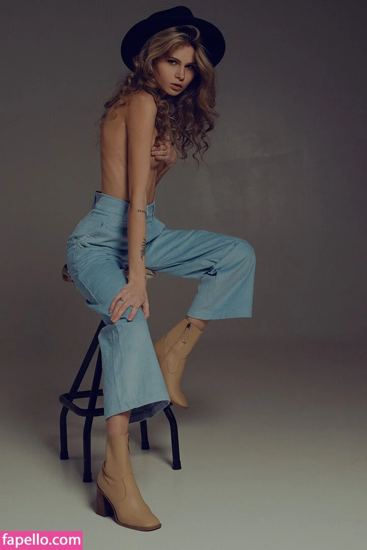 Dasha Marinina / Dasha_tomatto Onlyfans Photo Gallery 