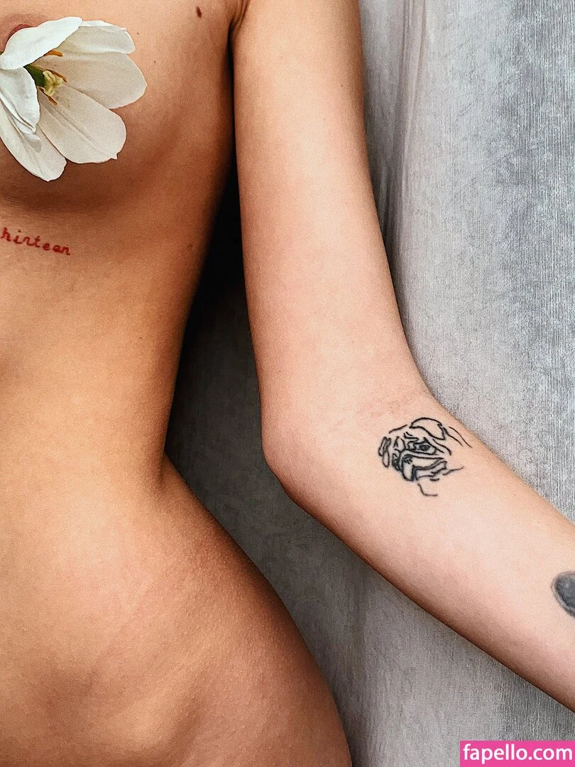 Dasha Marinina / Dasha_tomatto Onlyfans Photo Gallery 