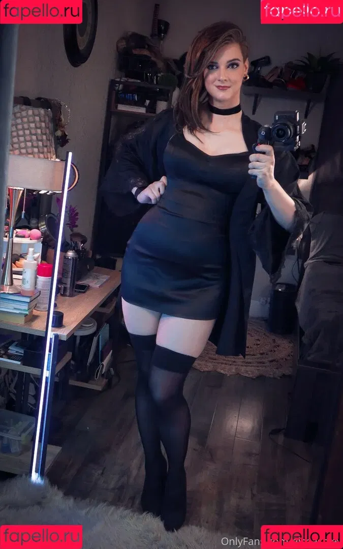 AlsoAshley / AlsoAshleyB / Ashely Barron Onlyfans Photo Gallery 
