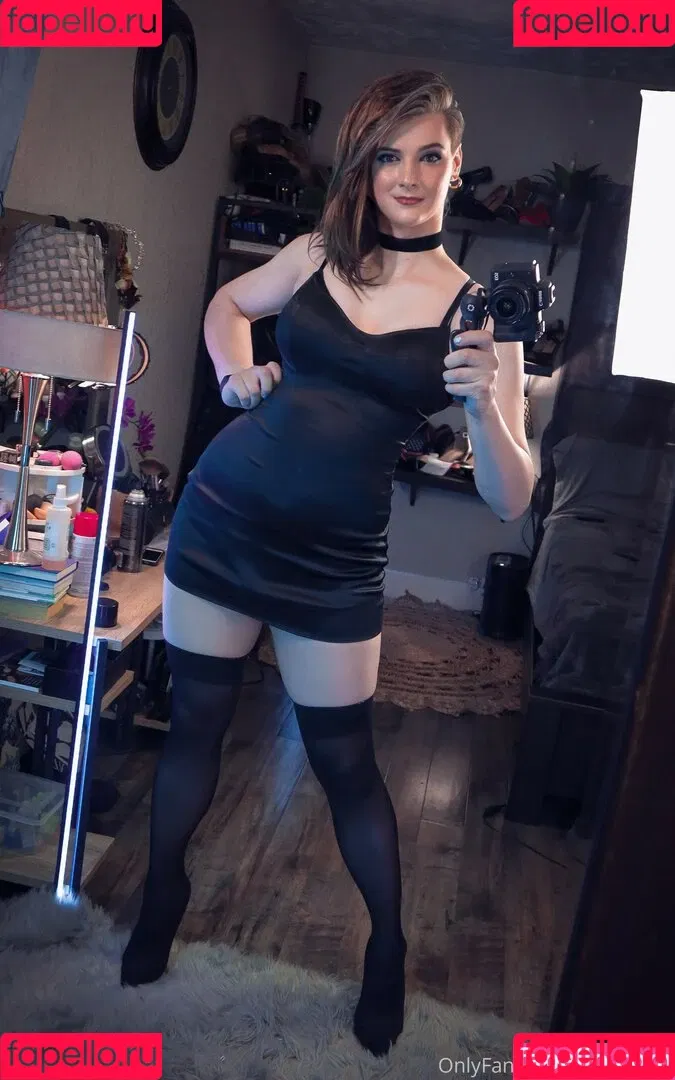 AlsoAshley / AlsoAshleyB / Ashely Barron Onlyfans Photo Gallery 