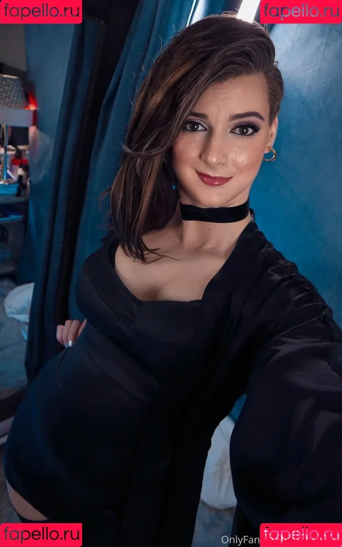 AlsoAshley / AlsoAshleyB / Ashely Barron Onlyfans Photo Gallery 