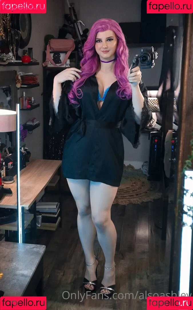 AlsoAshley / AlsoAshleyB / Ashely Barron Onlyfans Photo Gallery 