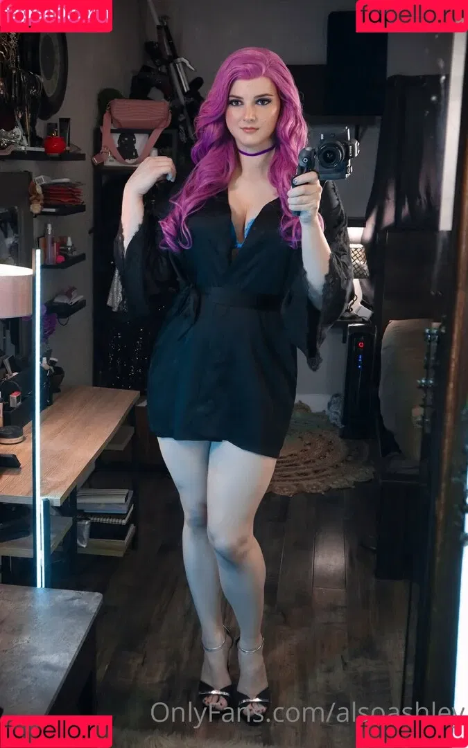 AlsoAshley / AlsoAshleyB / Ashely Barron Onlyfans Photo Gallery 