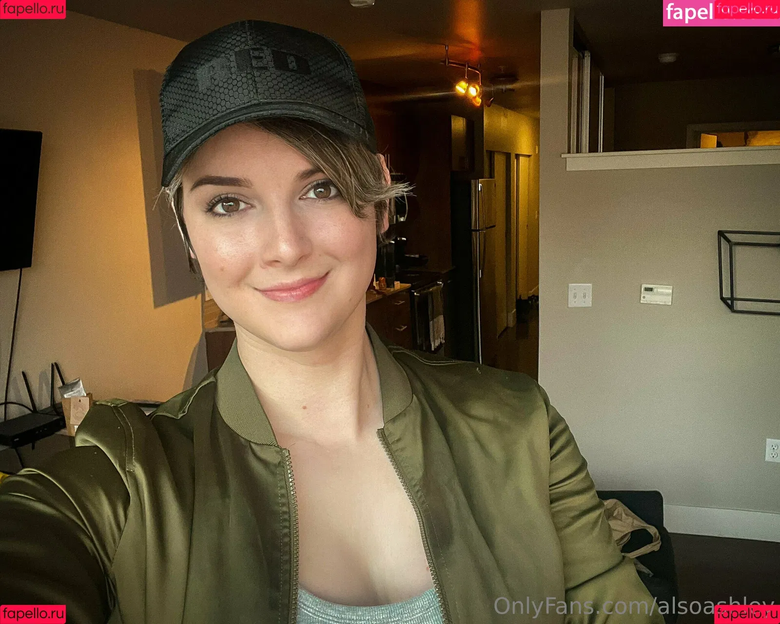 AlsoAshley / AlsoAshleyB / Ashely Barron Onlyfans Photo Gallery 