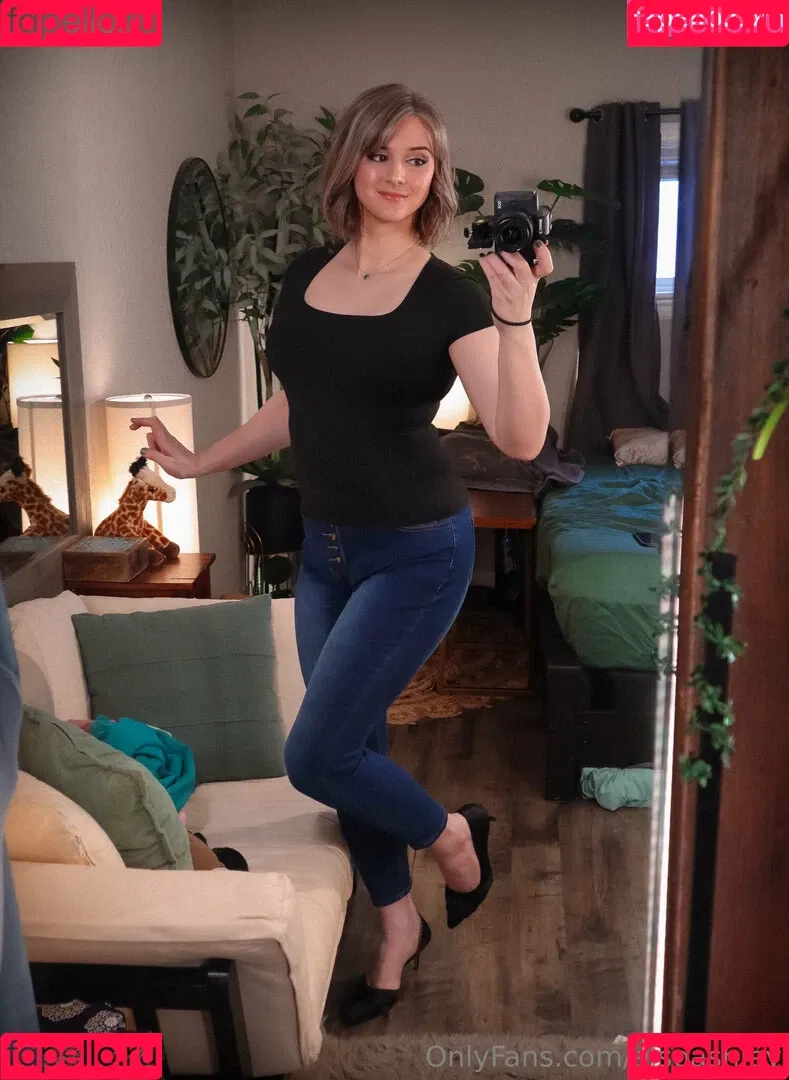 AlsoAshley / AlsoAshleyB / Ashely Barron Onlyfans Photo Gallery 