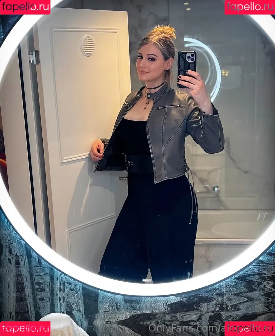 AlsoAshley / AlsoAshleyB / Ashely Barron Onlyfans Photo Gallery 