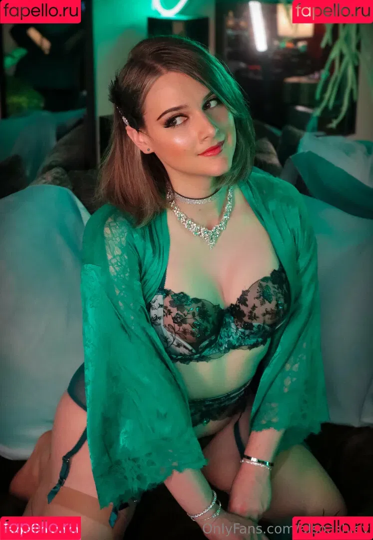 AlsoAshley / AlsoAshleyB / Ashely Barron Onlyfans Photo Gallery 