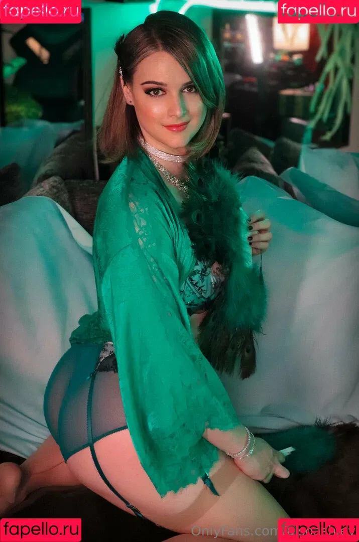 AlsoAshley / AlsoAshleyB / Ashely Barron Onlyfans Photo Gallery 