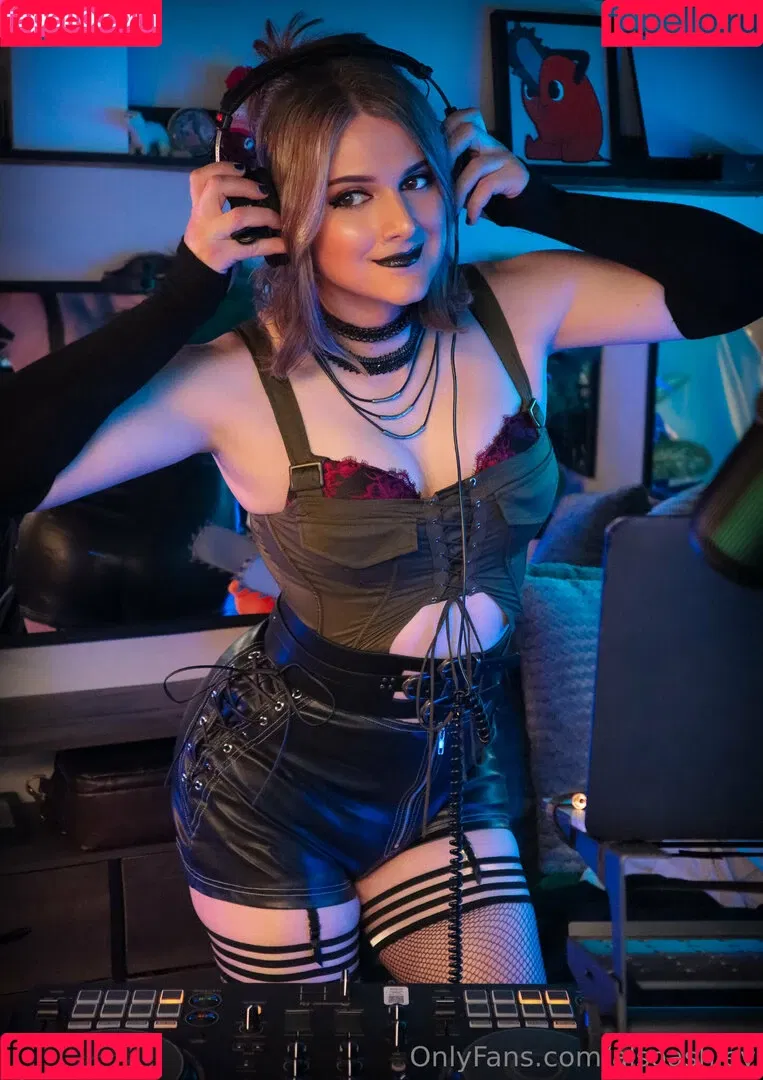 AlsoAshley / AlsoAshleyB / Ashely Barron Onlyfans Photo Gallery 