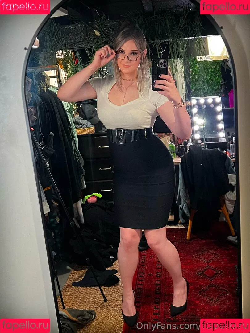 AlsoAshley / AlsoAshleyB / Ashely Barron Onlyfans Photo Gallery 
