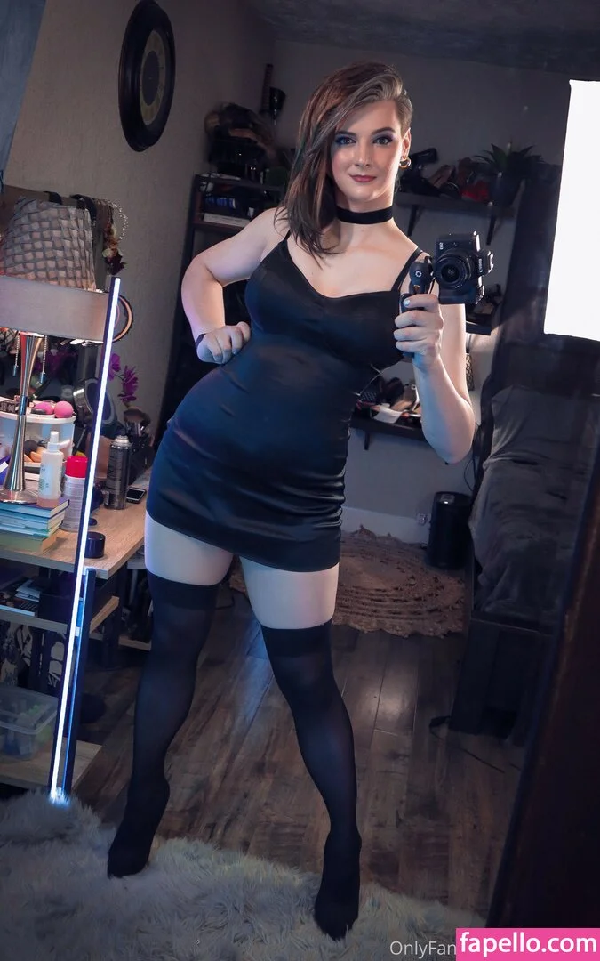 AlsoAshley / AlsoAshleyB / Ashely Barron Onlyfans Photo Gallery 