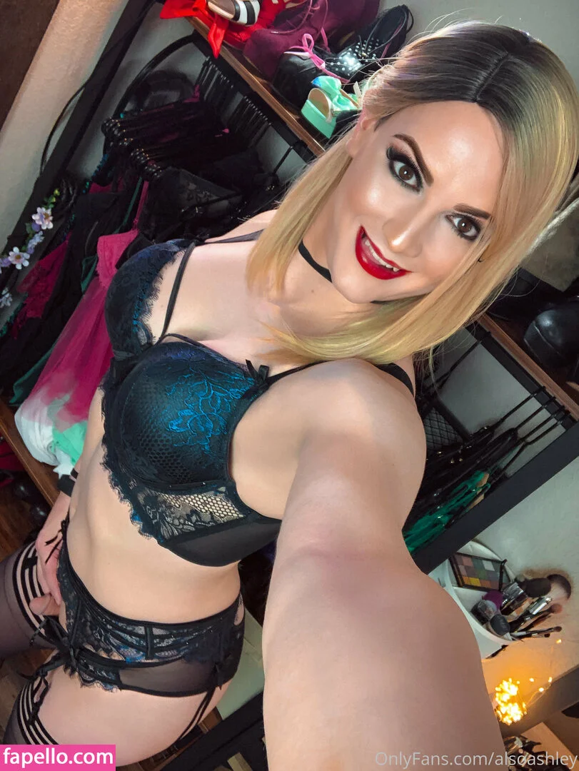 AlsoAshley / AlsoAshleyB / Ashely Barron Onlyfans Photo Gallery 