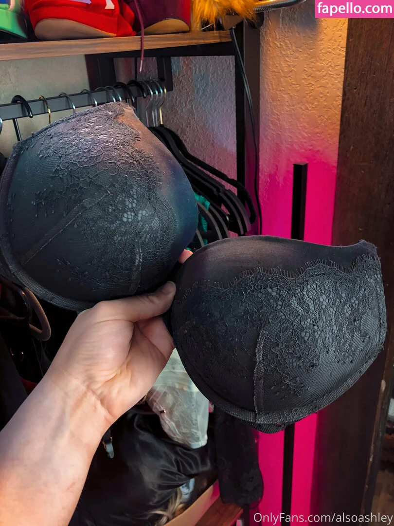 AlsoAshley / AlsoAshleyB / Ashely Barron Onlyfans Photo Gallery 