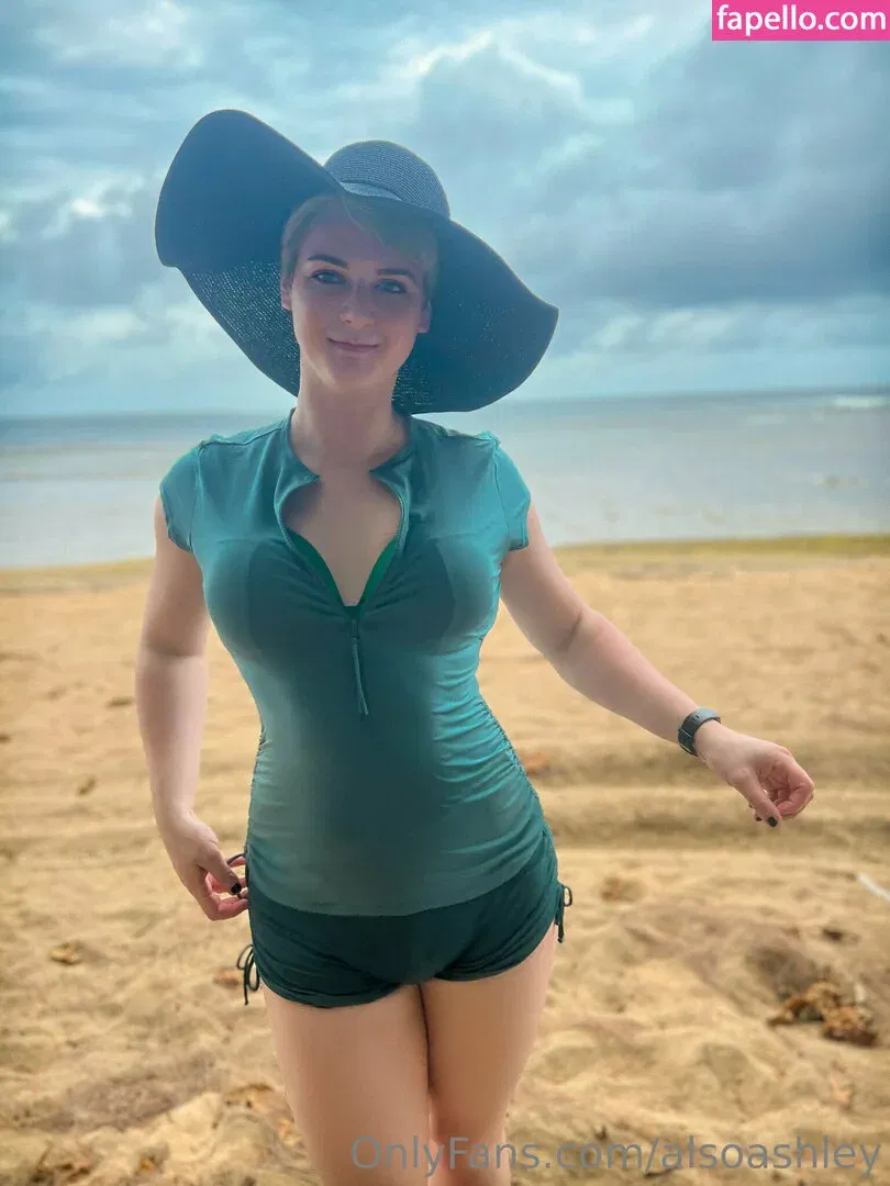 AlsoAshley / AlsoAshleyB / Ashely Barron Onlyfans Photo Gallery 