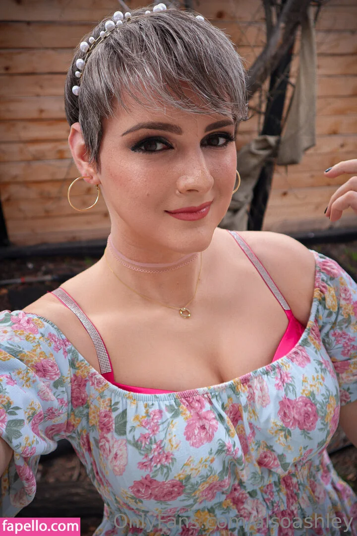 AlsoAshley / AlsoAshleyB / Ashely Barron Onlyfans Photo Gallery 