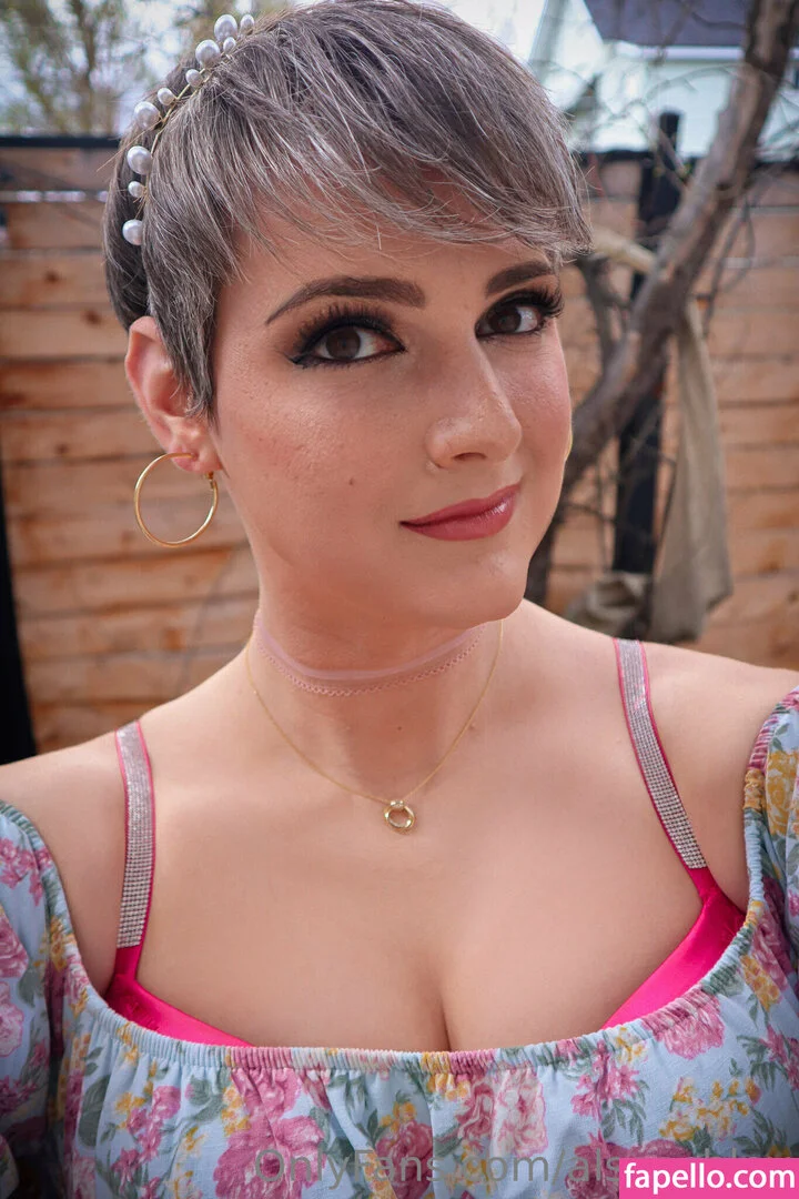 AlsoAshley / AlsoAshleyB / Ashely Barron Onlyfans Photo Gallery 