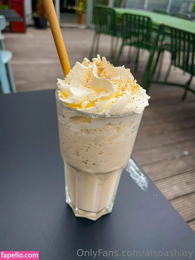 AlsoAshley / AlsoAshleyB / Ashely Barron Onlyfans Photo Gallery 