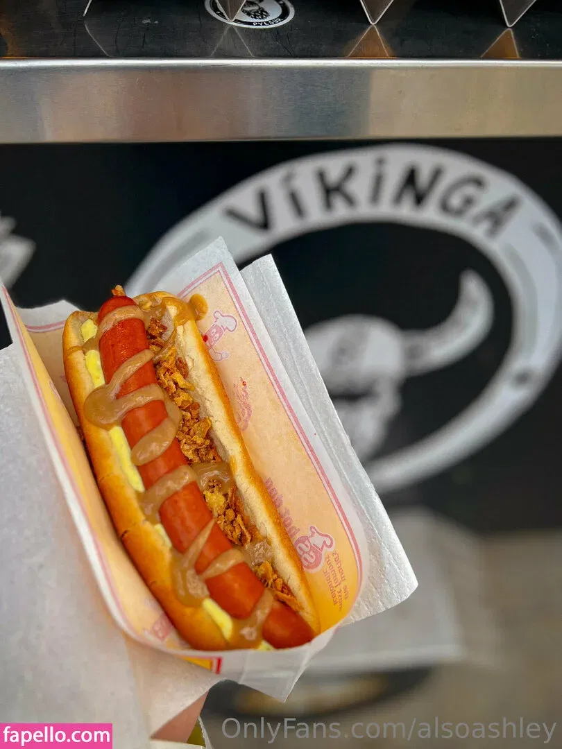 AlsoAshley / AlsoAshleyB / Ashely Barron Onlyfans Photo Gallery 