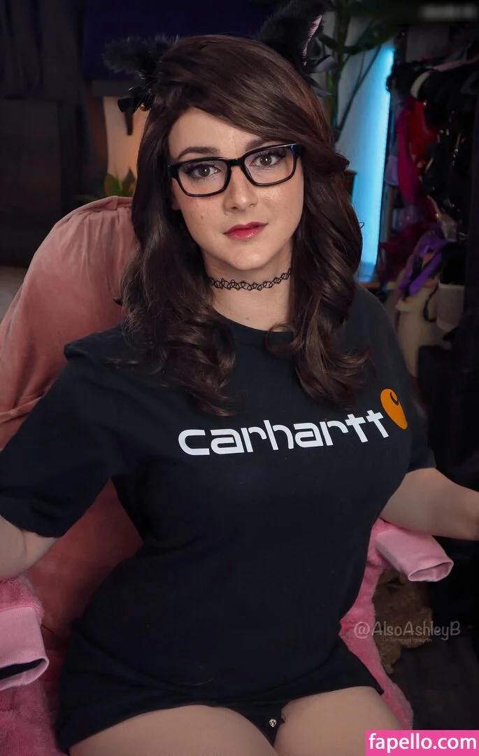 AlsoAshley / AlsoAshleyB / Ashely Barron Onlyfans Photo Gallery 