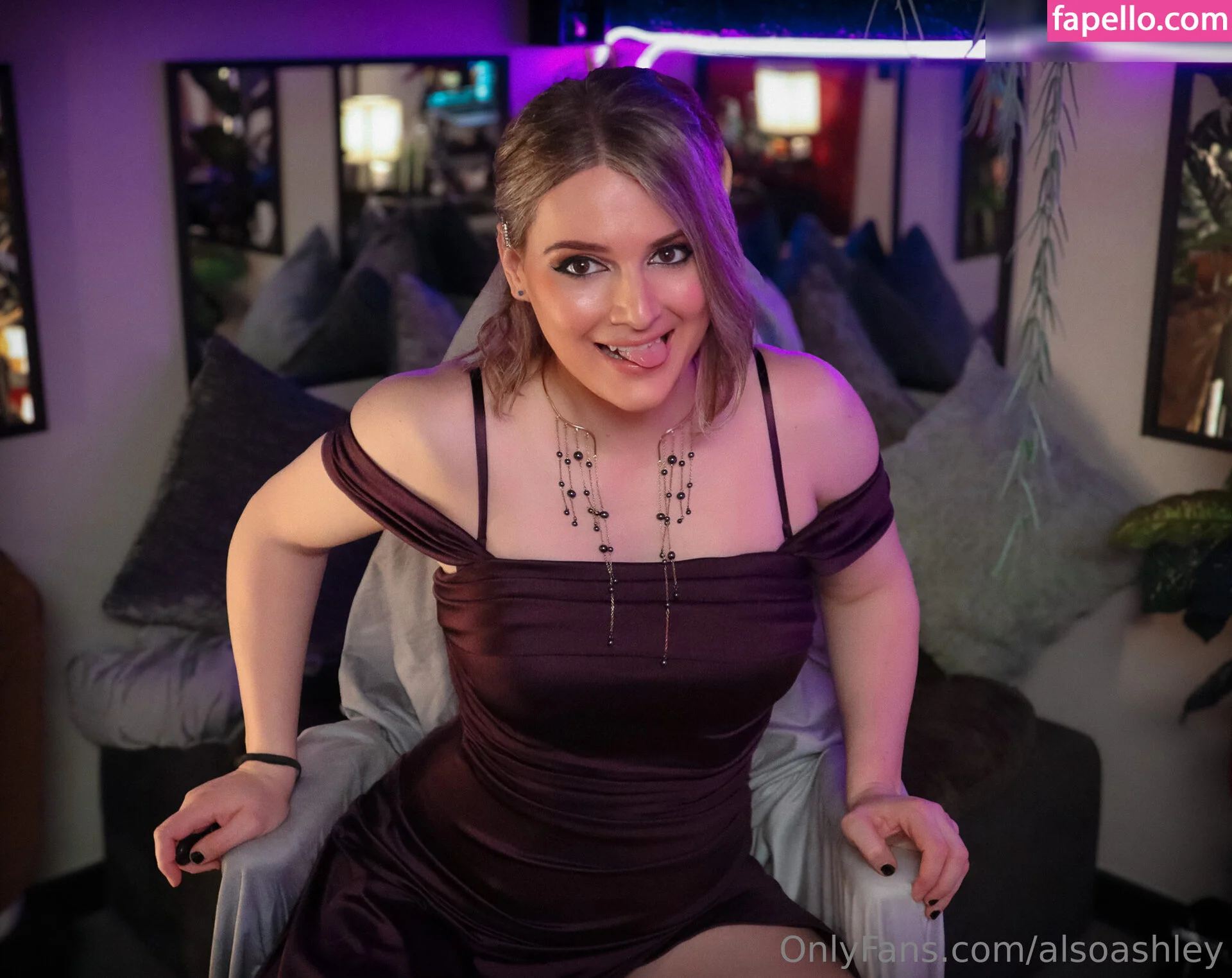 AlsoAshley / AlsoAshleyB / Ashely Barron Onlyfans Photo Gallery 