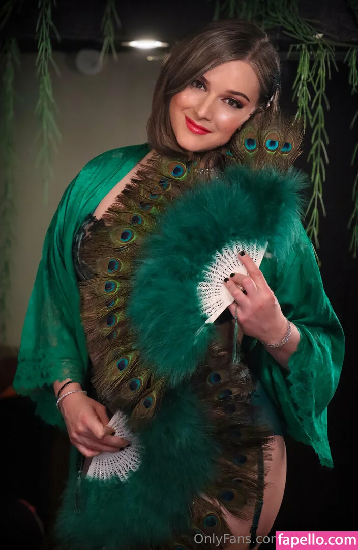 AlsoAshley / AlsoAshleyB / Ashely Barron Onlyfans Photo Gallery 