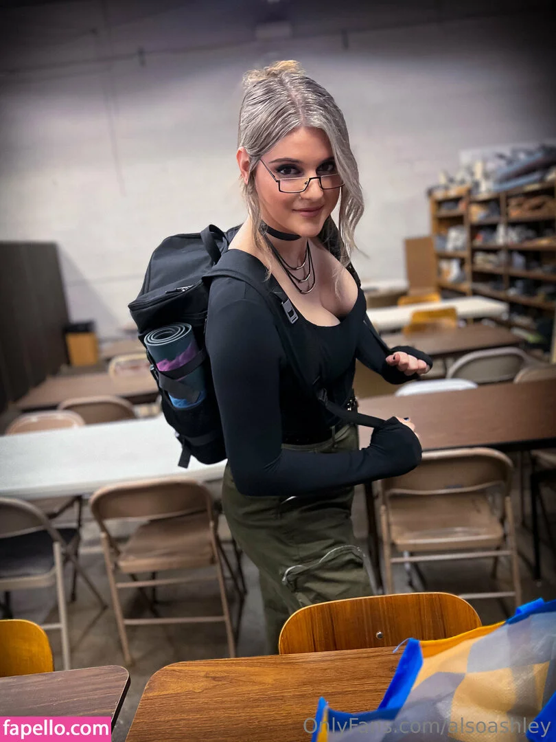 AlsoAshley / AlsoAshleyB / Ashely Barron Onlyfans Photo Gallery 