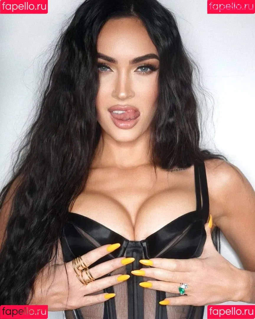 Megan Fox / action / meganfox Onlyfans Photo Gallery 
