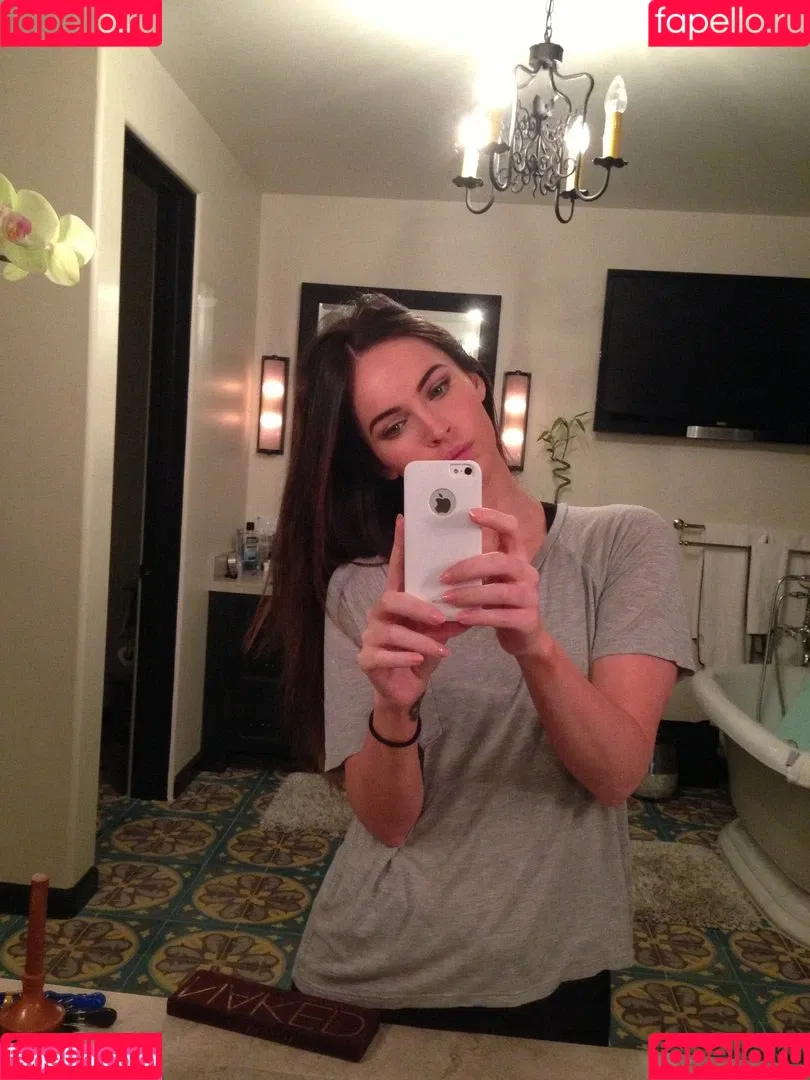 Megan Fox / action / meganfox Onlyfans Photo Gallery 