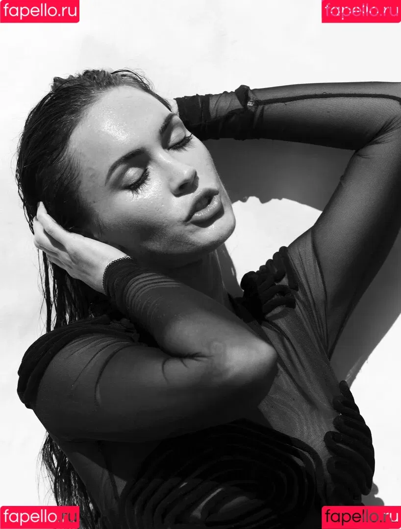 Megan Fox / action / meganfox Onlyfans Photo Gallery 