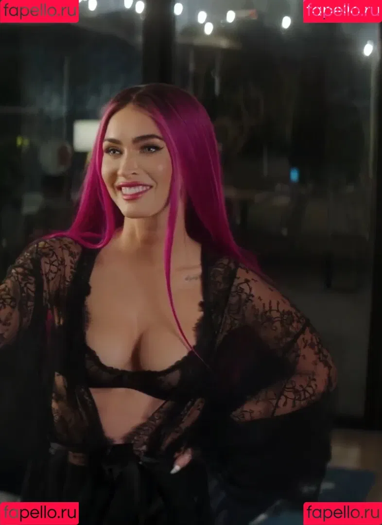 Megan Fox / action / meganfox Onlyfans Photo Gallery 