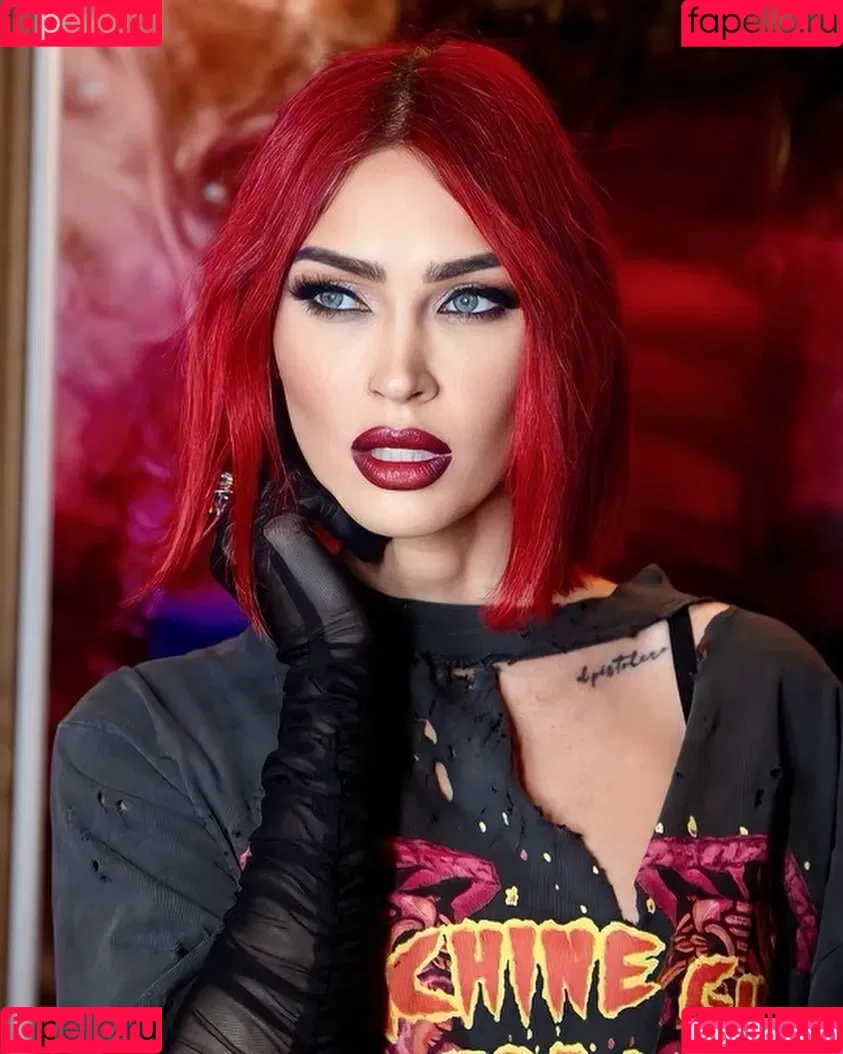 Megan Fox / action / meganfox Onlyfans Photo Gallery 