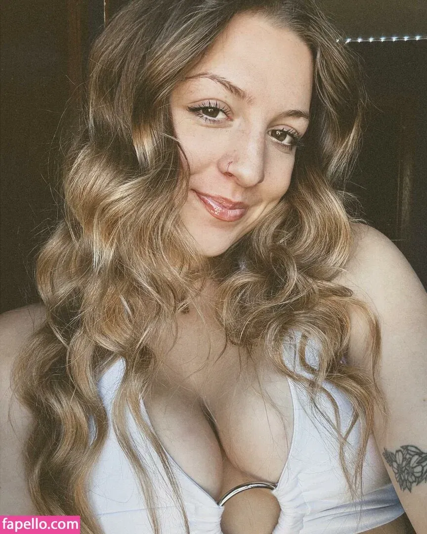 ellfantasy / ellfantasyyy Onlyfans Photo Gallery 