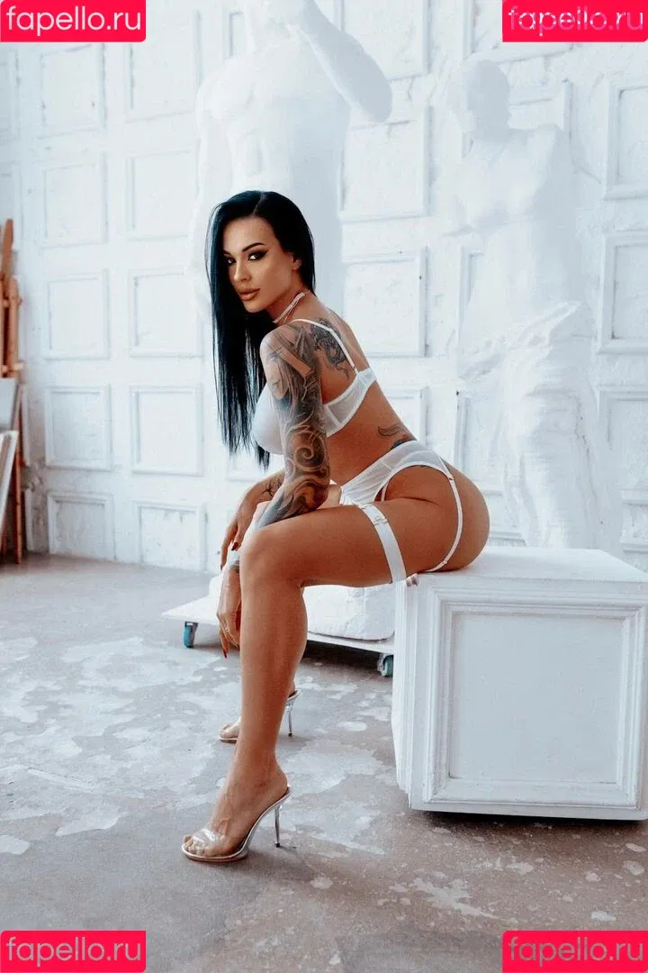 Hotelf / crazy_vamp Onlyfans Photo Gallery 