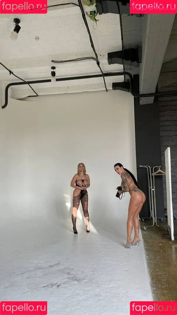 Hotelf / crazy_vamp Onlyfans Photo Gallery 