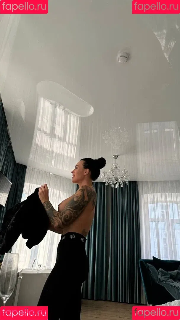 Hotelf / crazy_vamp Onlyfans Photo Gallery 