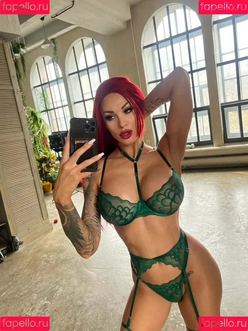 Hotelf / crazy_vamp Onlyfans Photo Gallery 