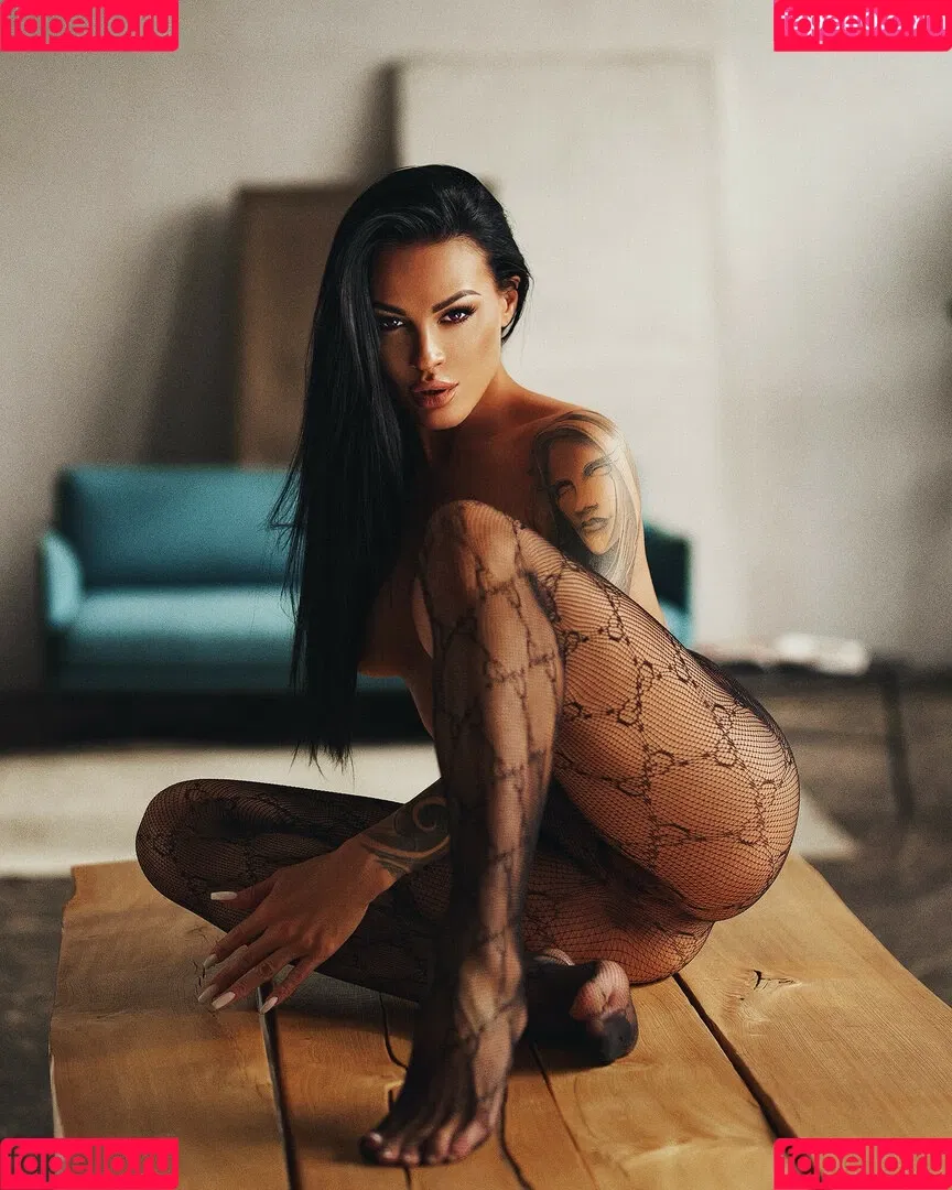 Hotelf / crazy_vamp Onlyfans Photo Gallery 