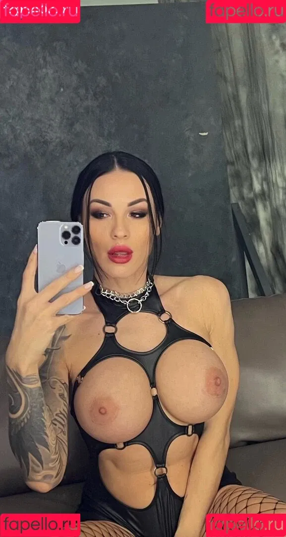 Hotelf / crazy_vamp Onlyfans Photo Gallery 