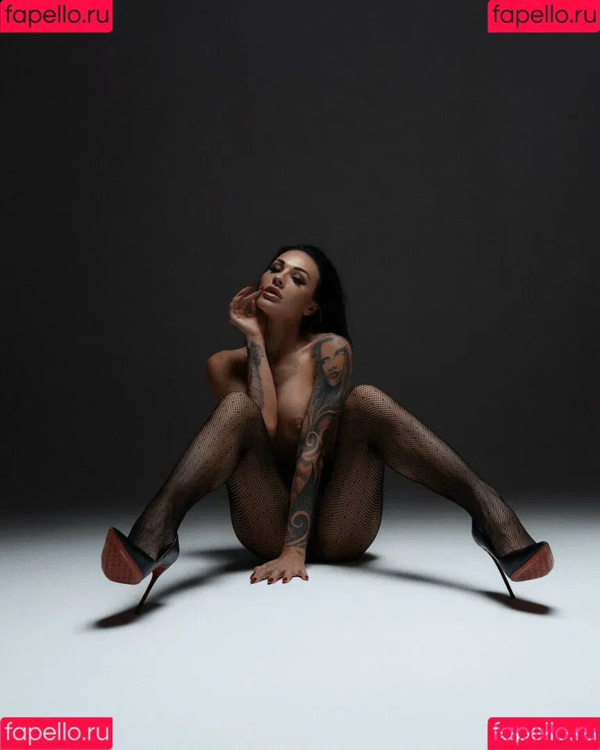 Hotelf / crazy_vamp Onlyfans Photo Gallery 