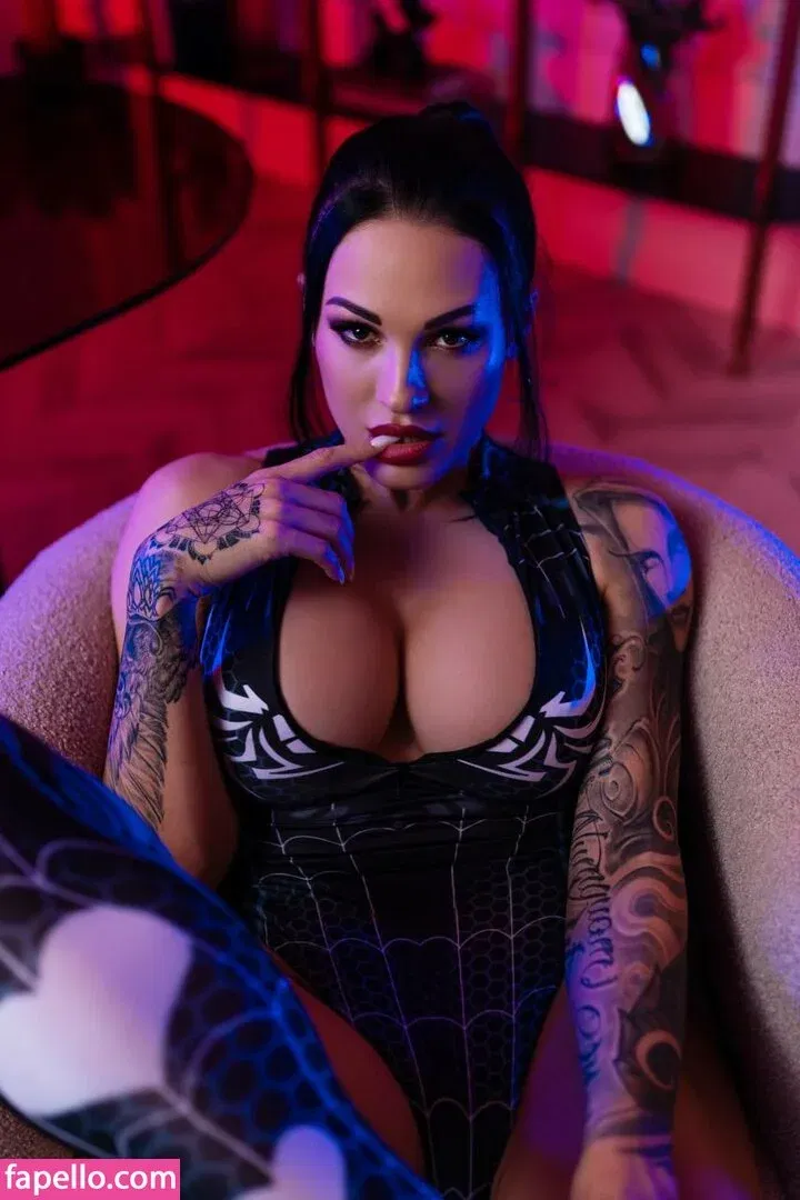 Hotelf / crazy_vamp Onlyfans Photo Gallery 