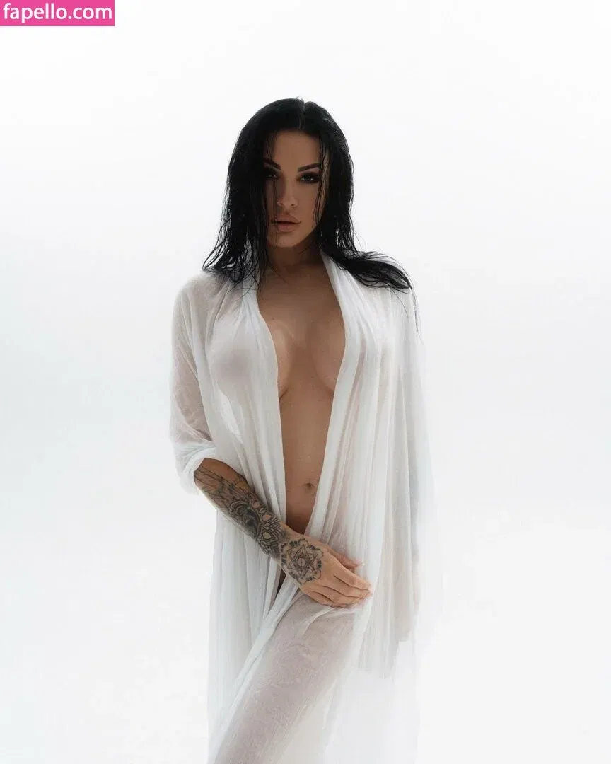 Hotelf / crazy_vamp Onlyfans Photo Gallery 