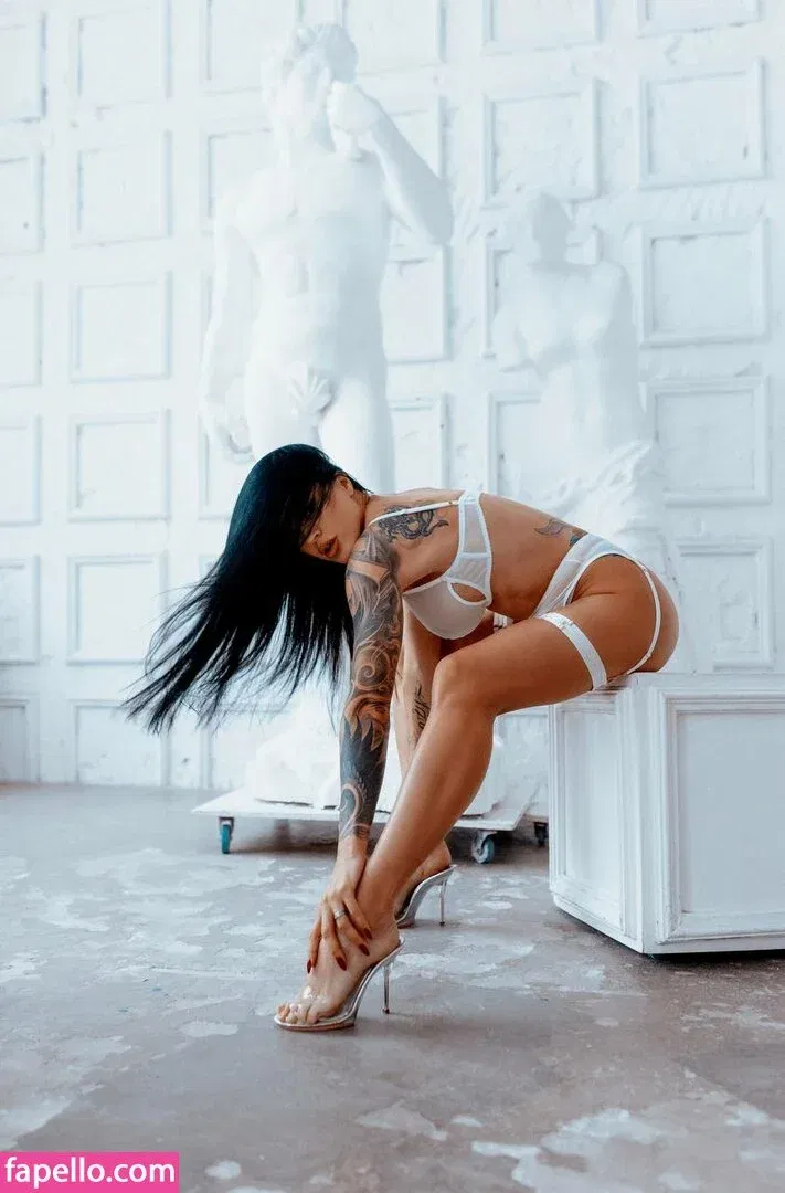 Hotelf / crazy_vamp Onlyfans Photo Gallery 