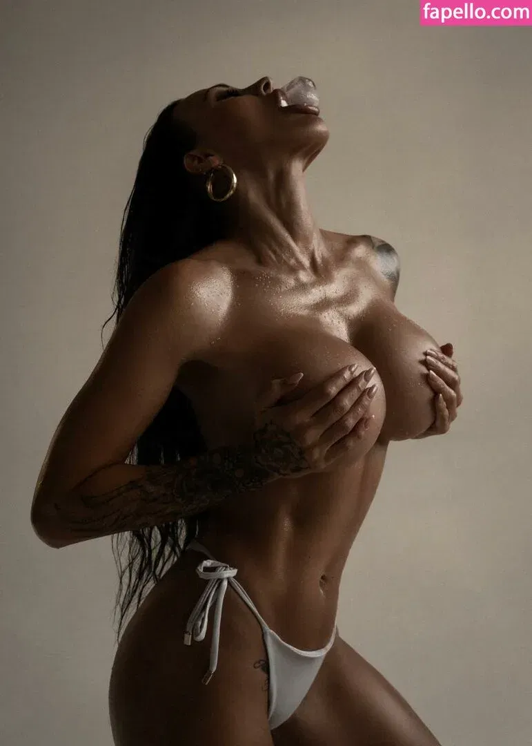 Hotelf / crazy_vamp Onlyfans Photo Gallery 