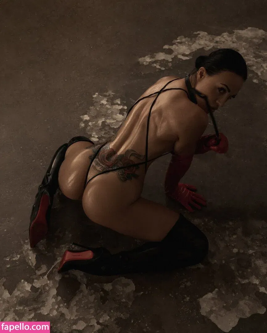 Hotelf / crazy_vamp Onlyfans Photo Gallery 