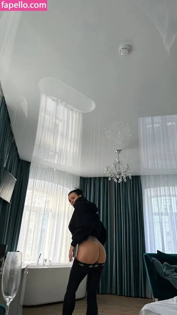 Hotelf / crazy_vamp Onlyfans Photo Gallery 