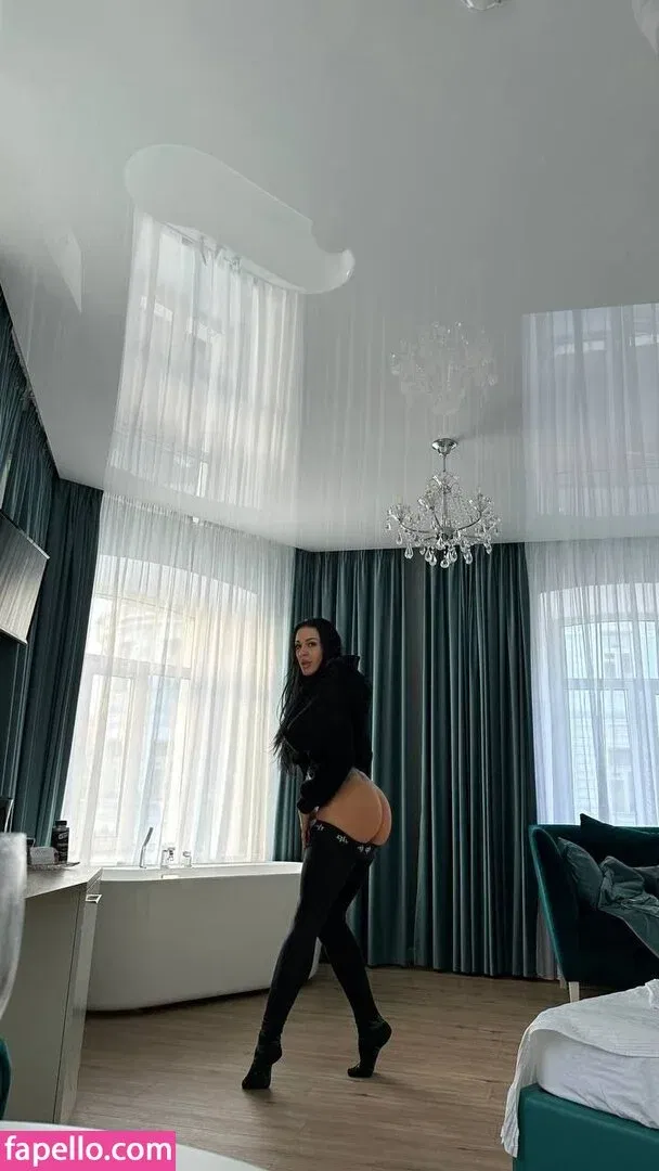 Hotelf / crazy_vamp Onlyfans Photo Gallery 