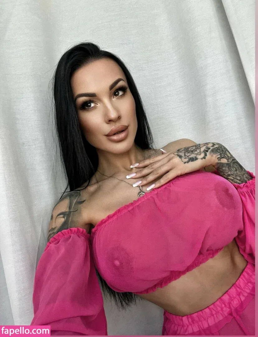 Hotelf / crazy_vamp Onlyfans Photo Gallery 