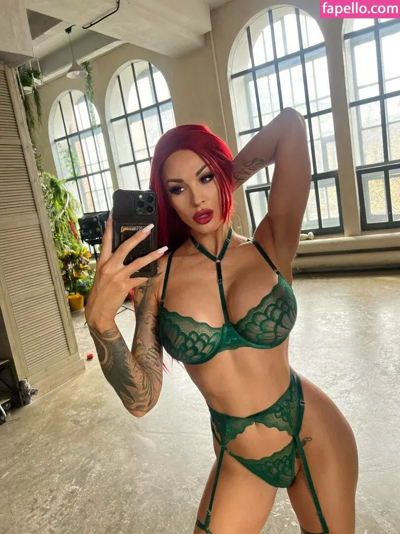 Hotelf / crazy_vamp Onlyfans Photo Gallery 